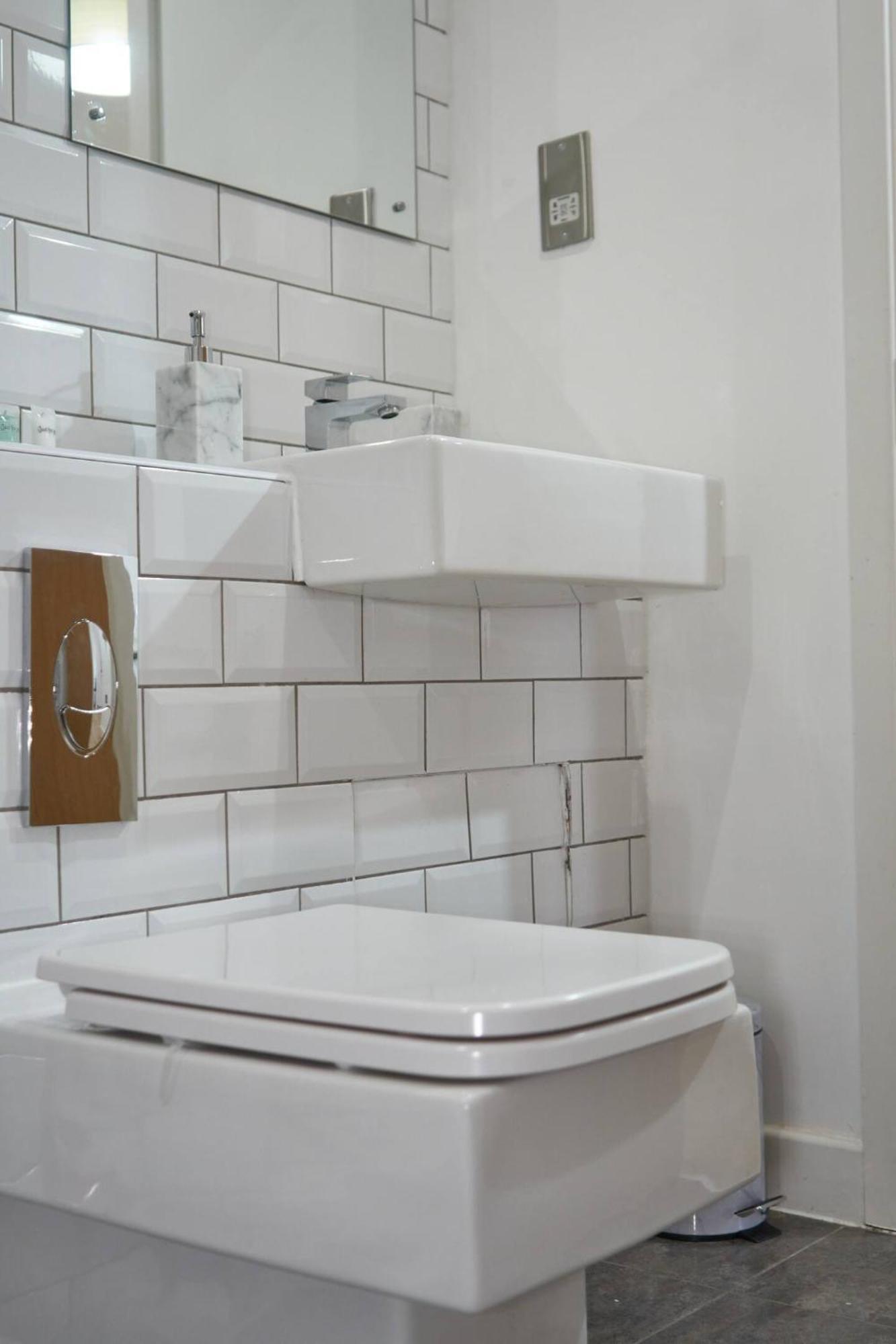 Modern Central Apartment - City Centre - Fast Wifi - Near Utilitia Arena & Icc Birmingham Buitenkant foto